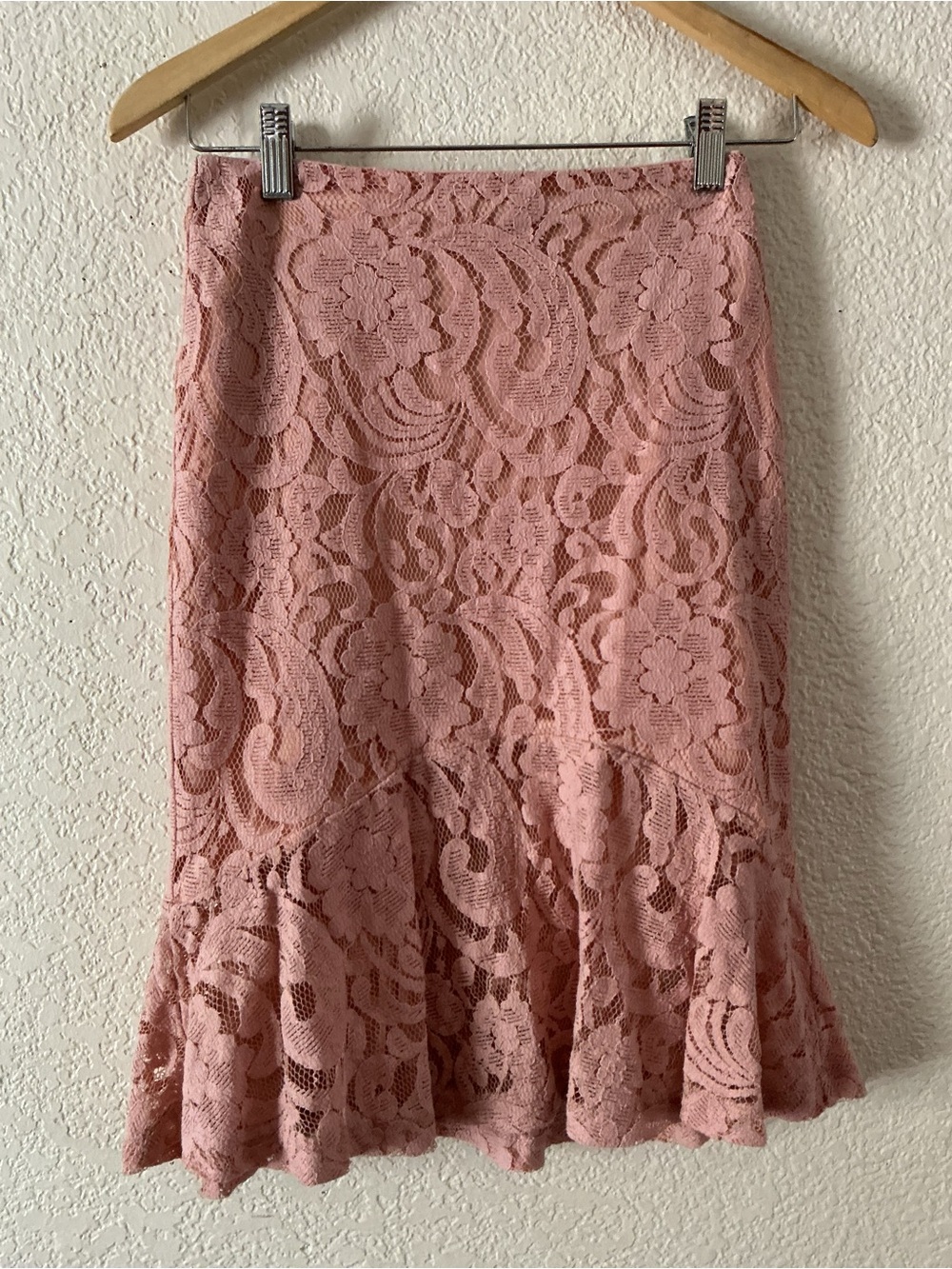 Forever 21 Blush Lace Mermaid Flounce Skirt